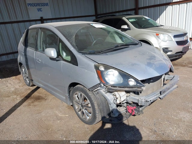 40590255 :رقم المزاد ، JHMGE8H51DC027855 vin ، 2013 Honda Fit Sport مزاد بيع