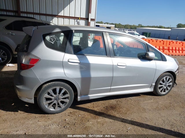 40590255 :رقم المزاد ، JHMGE8H51DC027855 vin ، 2013 Honda Fit Sport مزاد بيع