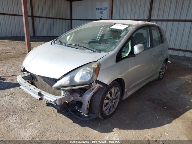 40590255 :رقم المزاد ، JHMGE8H51DC027855 vin ، 2013 Honda Fit Sport مزاد بيع