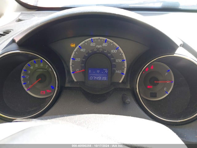 40590255 :رقم المزاد ، JHMGE8H51DC027855 vin ، 2013 Honda Fit Sport مزاد بيع