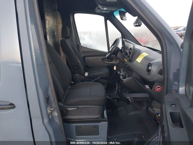 WD4PF0CDXKP069354 Mercedes-Benz Sprinter 2500 High Roof V6/standard Roof V6
