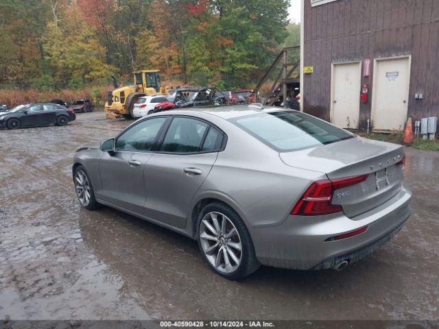 7JRA22TK4KG006287 Volvo S60 T6 Momentum