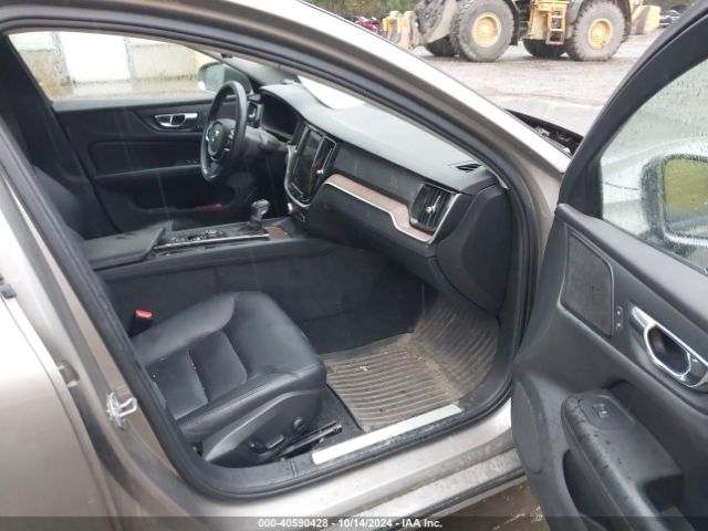 7JRA22TK4KG006287 Volvo S60 T6 Momentum