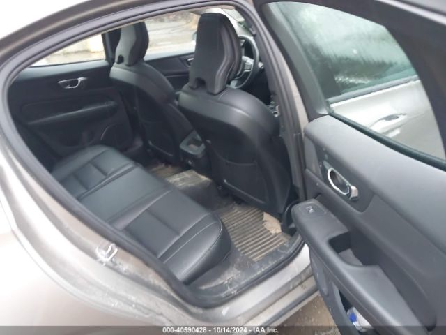 7JRA22TK4KG006287 Volvo S60 T6 Momentum