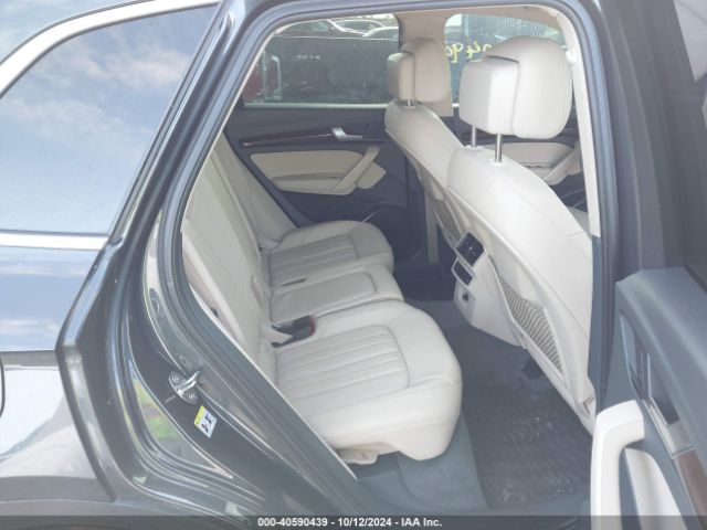 WA1BNAFY1J2165228 Audi Q5 2.0t Premium/2.0t Tech Premium