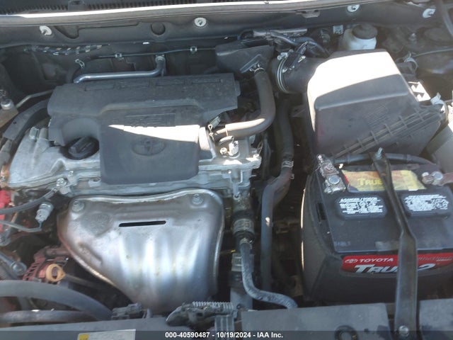 Toyota RAV4 LE 2018 2T3BFREV5JW846136 Image 10