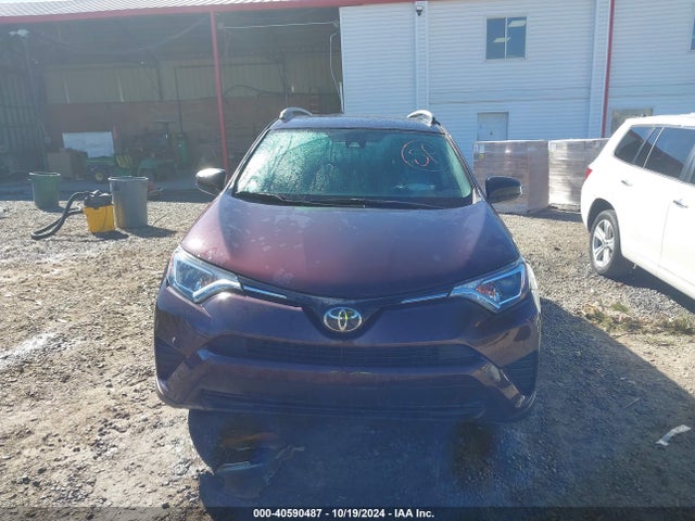 Toyota RAV4 LE 2018 2T3BFREV5JW846136 Image 12