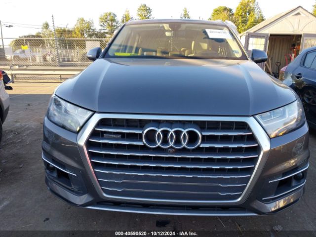 WA1VAAF77KD011872 Audi Q7 55 Premium