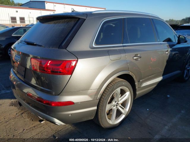 WA1VAAF77KD011872 Audi Q7 55 Premium