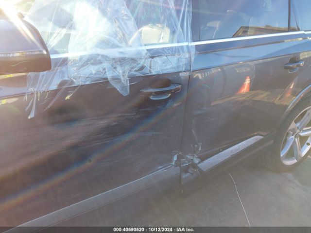 WA1VAAF77KD011872 Audi Q7 55 Premium