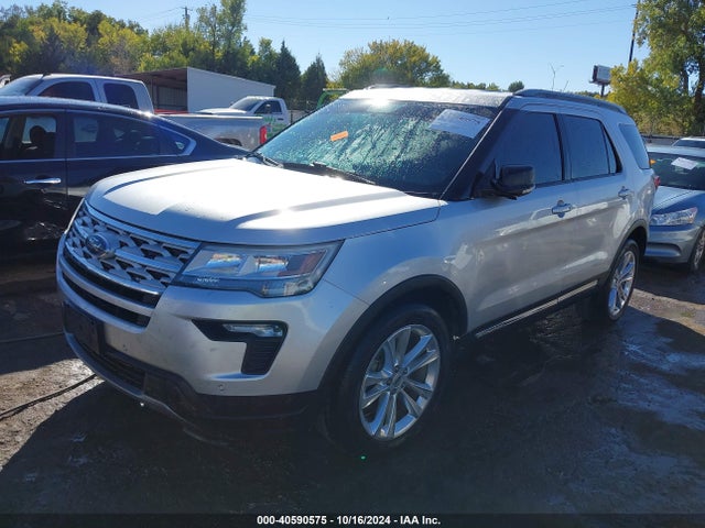 Ford EXPLORER XLT 2019 1FM5K7D86KGA51422 Image 2