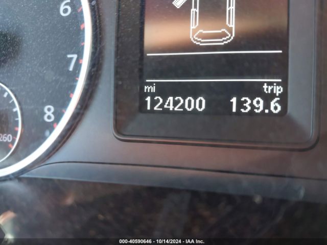 WVGAV7AX4FW603884 Volkswagen TIGUAN SE