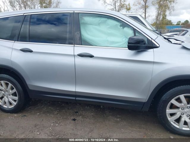 5FNYF6H17KB093282 Honda PILOT LX