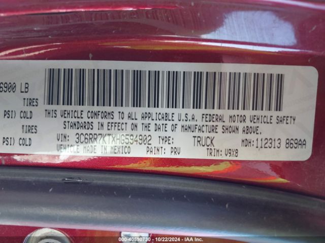 2017 RAM 1500 3C6RR7KTXHG594902 Photo 8