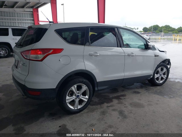 Ford ESCAPE SE 2015 1FMCU0GX9FUC28970 Image 4