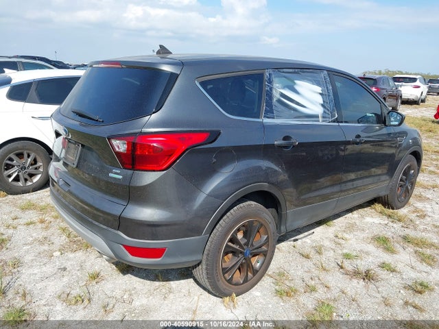 Ford ESCAPE SE 2019 1FMCU0GD2KUA12037 Image 4
