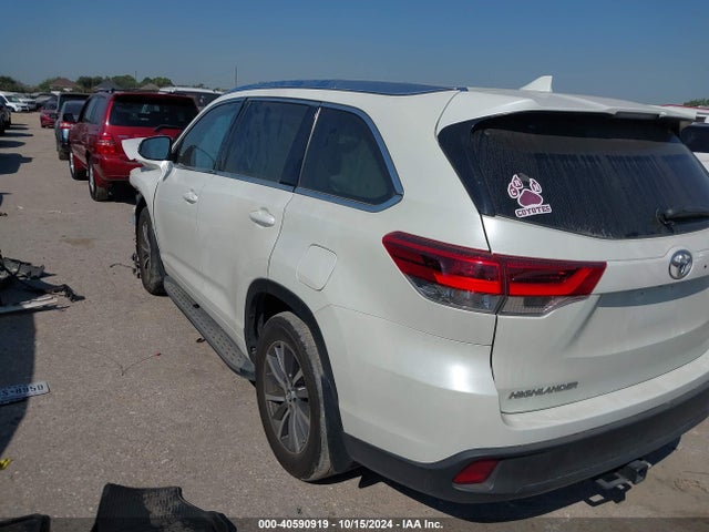 Toyota Highlander Xle 2017 5TDKZRFH4HS517861 Image 3