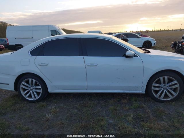 1VWBA7A37JC013235 Volkswagen Passat 2.0t Se