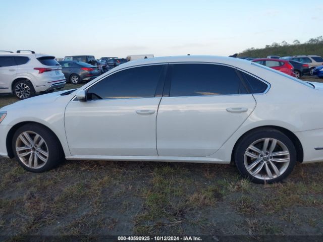 1VWBA7A37JC013235 Volkswagen Passat 2.0t Se