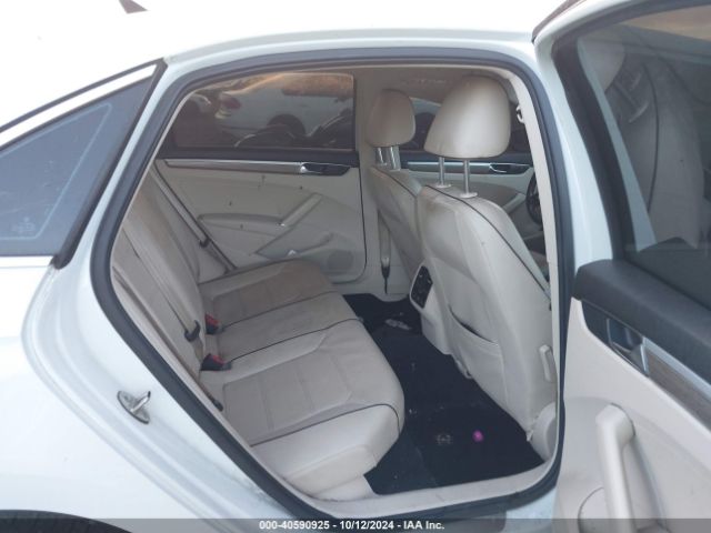 1VWBA7A37JC013235 Volkswagen Passat 2.0t Se