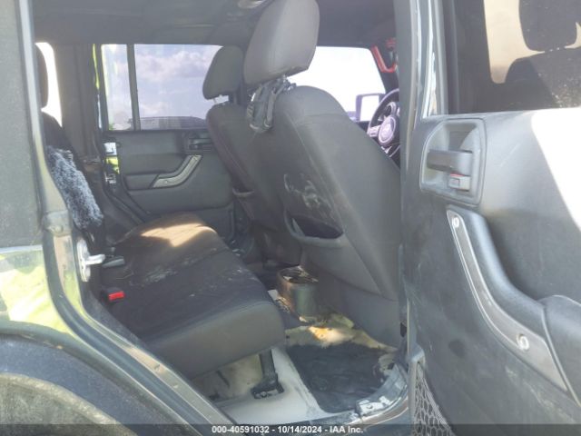 1C4BJWDG6HL650302 Jeep Wrangler Unlimited Sport 4x4