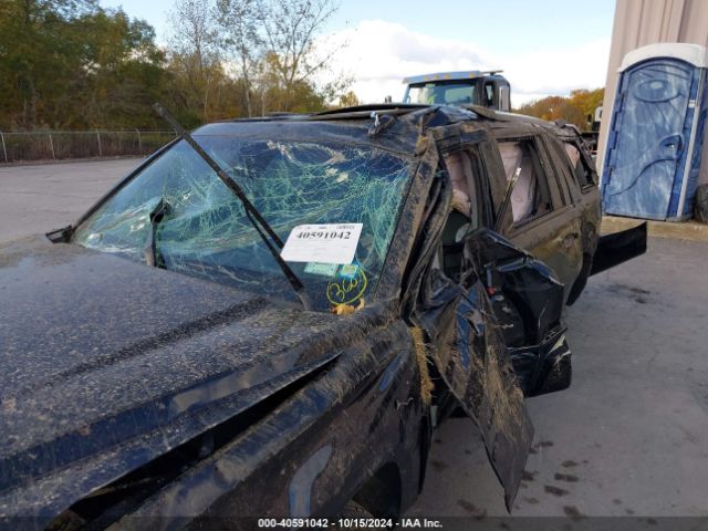 1GNSKCKJ8KR131080 Chevrolet Tahoe Premier