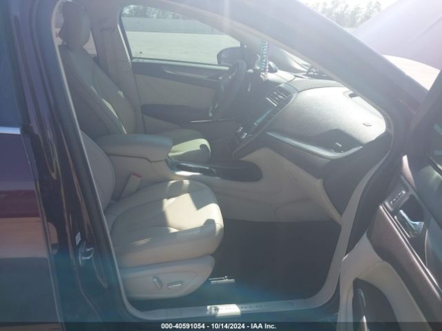 5LMCJ1C94KUL18640 Lincoln Mkc Standard