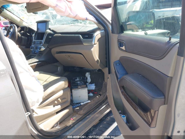 Chevrolet Suburban Lt 2018 1GNSCHKC1JR294468 Image 5