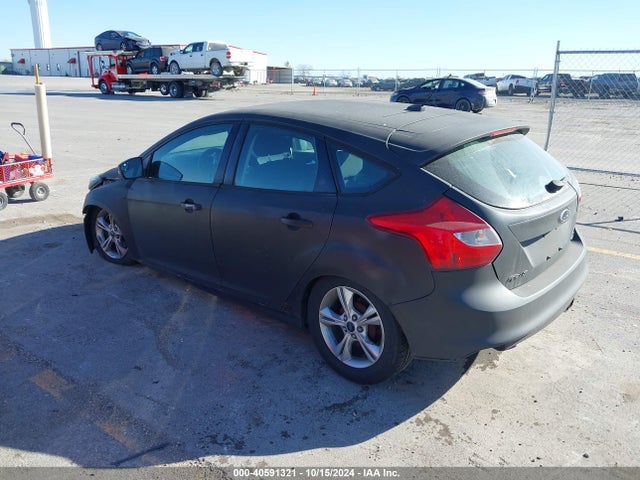 Ford FOCUS SE 2014 1FADP3K25EL139565 Image 3