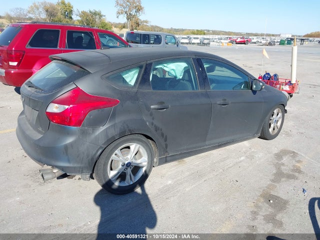 Ford FOCUS SE 2014 1FADP3K25EL139565 Image 4