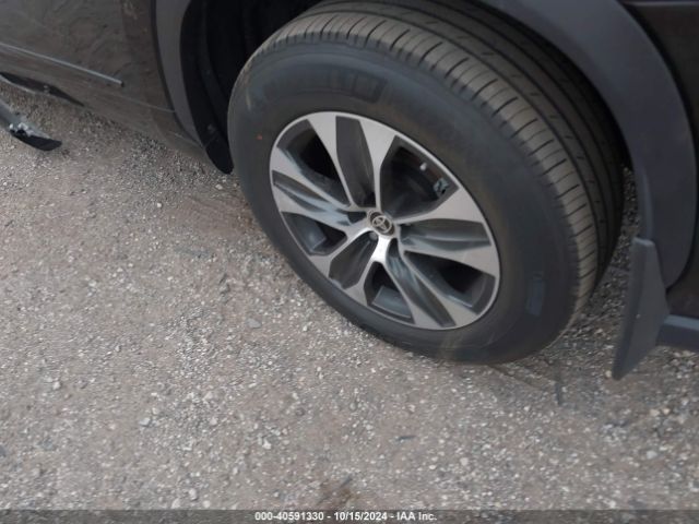 5TDGZRBH8MS110115 Toyota Highlander Xle
