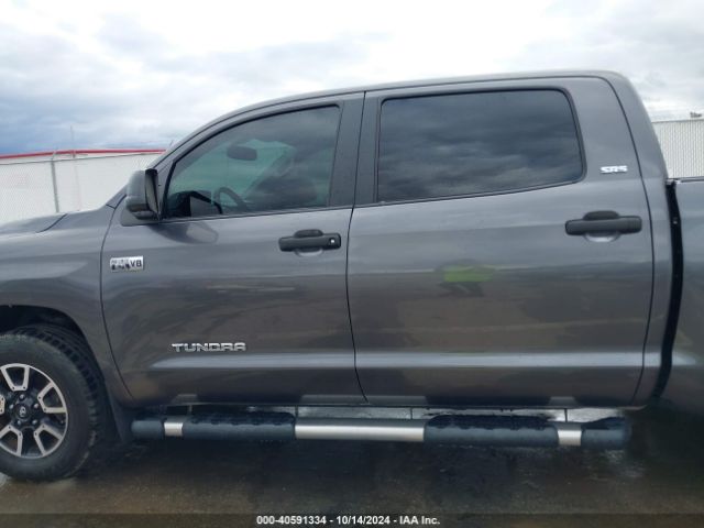 5TFDW5F15EX383297 Toyota Tundra Sr5 5.7l V8