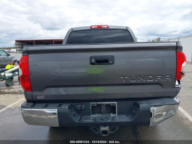 5TFDW5F15EX383297 Toyota Tundra Sr5 5.7l V8