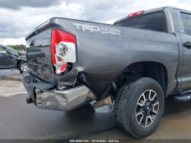 5TFDW5F15EX383297 Toyota Tundra Sr5 5.7l V8