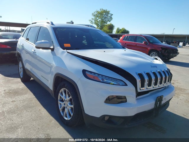 Jeep Cherokee Latitude 2015 1C4PJLCBXFW643567 Image 1