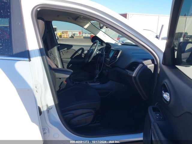 Jeep Cherokee Latitude 2015 1C4PJLCBXFW643567 Image 5
