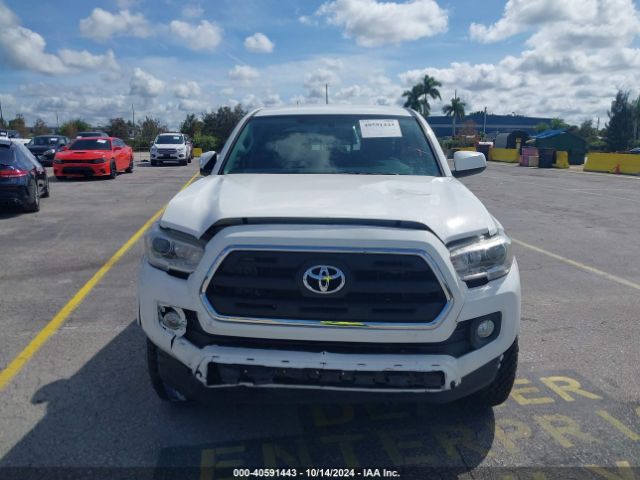 5TFAZ5CN1HX034398 Toyota Tacoma Sr5 V6