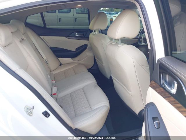 1N4AA6AP0HC439943 Nissan Maxima 3.5 Platinum