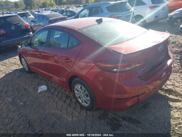 Hyundai ELANTRA SE 2018 5NPD74LF1JH394875 Image 3