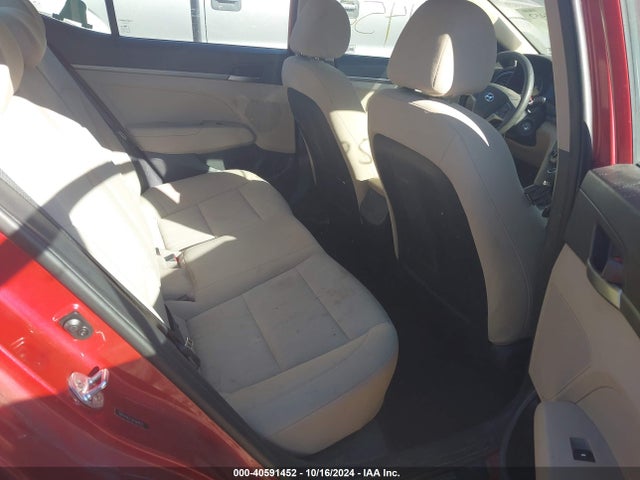 Hyundai ELANTRA SE 2018 5NPD74LF1JH394875 Image 8
