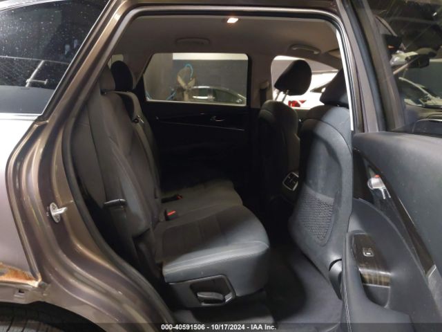 5XYPGDA52KG561809 KIA Sorento 3.3l Lx