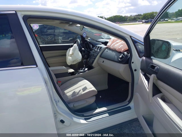 40591565 :رقم المزاد ، JM3ER2B57B0402401 vin ، 2011 Mazda Cx-7 I Sport مزاد بيع