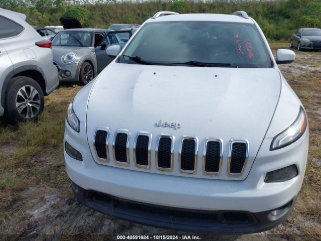 1C4PJLLB2JD519796 Jeep Cherokee Latitude Plus Fwd