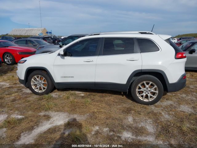 1C4PJLLB2JD519796 Jeep Cherokee Latitude Plus Fwd