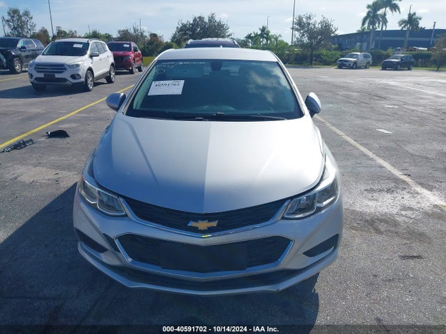 Chevrolet Cruze Lt Auto 2018 3G1BE6SM5JS654122 Image 12
