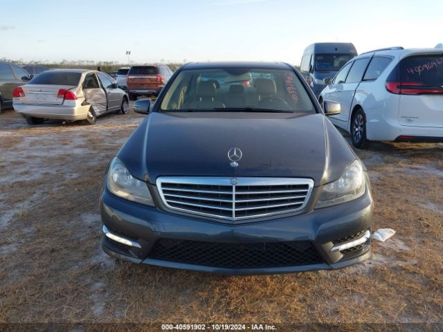 WDDGF8AB1ER314566 Mercedes-Benz C 300 Luxury 4matic/sport 4matic