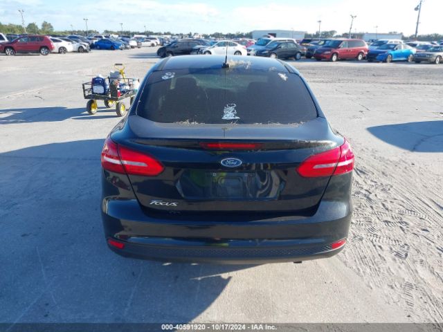 1FADP3E21HL221454 Ford FOCUS S