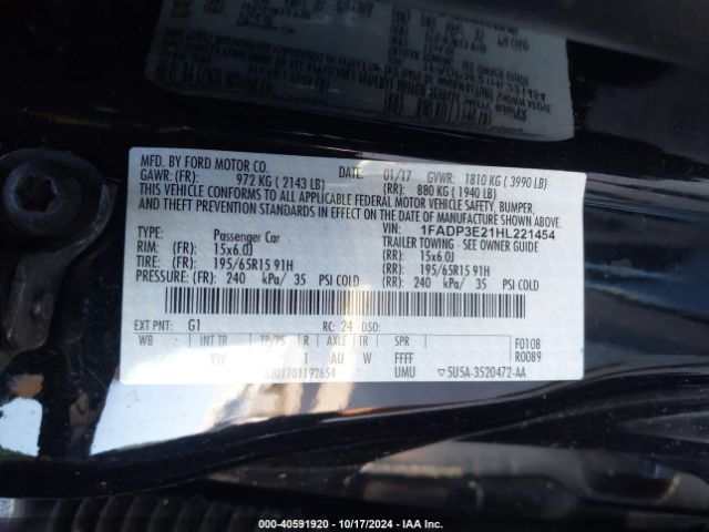 1FADP3E21HL221454 Ford FOCUS S
