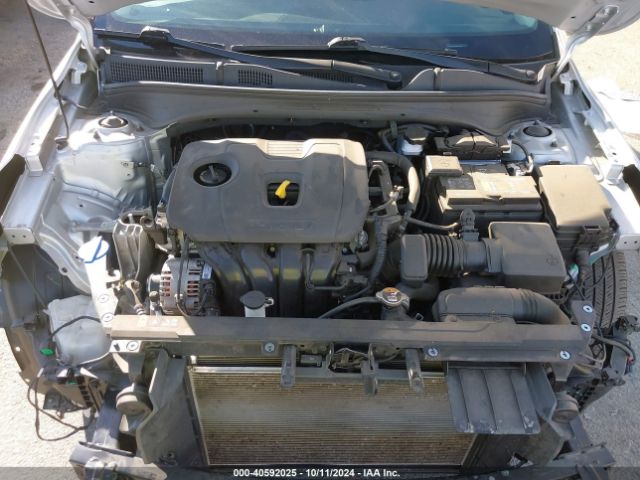 3KPF24AD8ME366282 KIA Forte Lxs