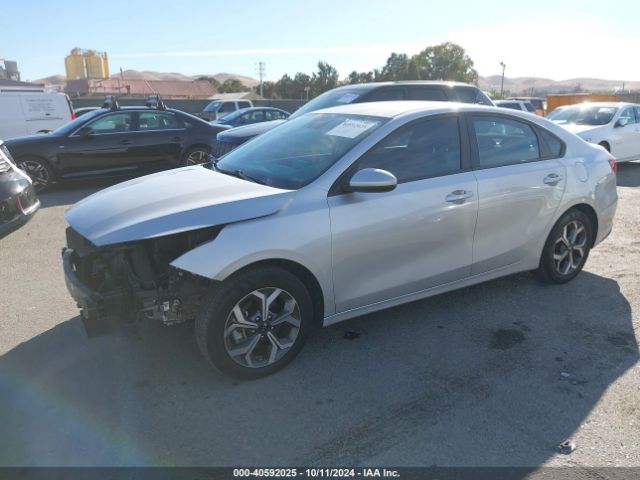 3KPF24AD8ME366282 KIA Forte Lxs